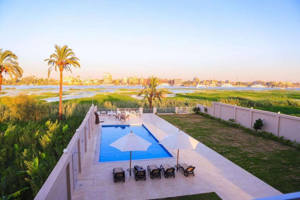 לוקסור Royal Nile Villa - Nile View Apartment 1 מראה חיצוני תמונה