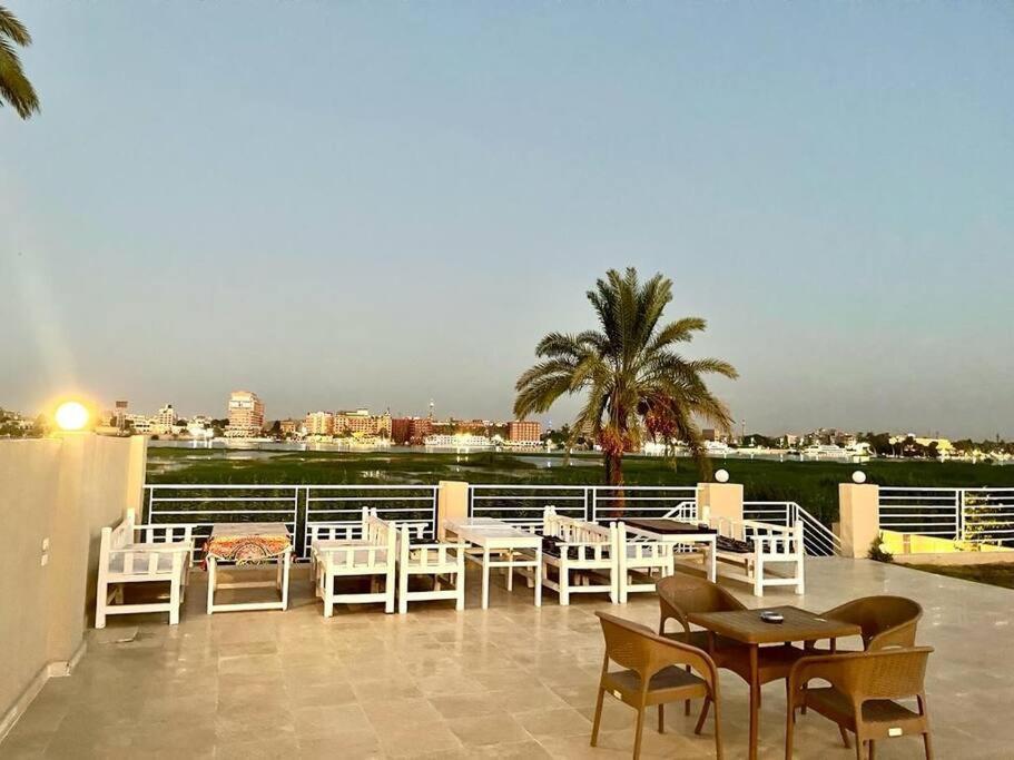 לוקסור Royal Nile Villa - Nile View Apartment 1 מראה חיצוני תמונה