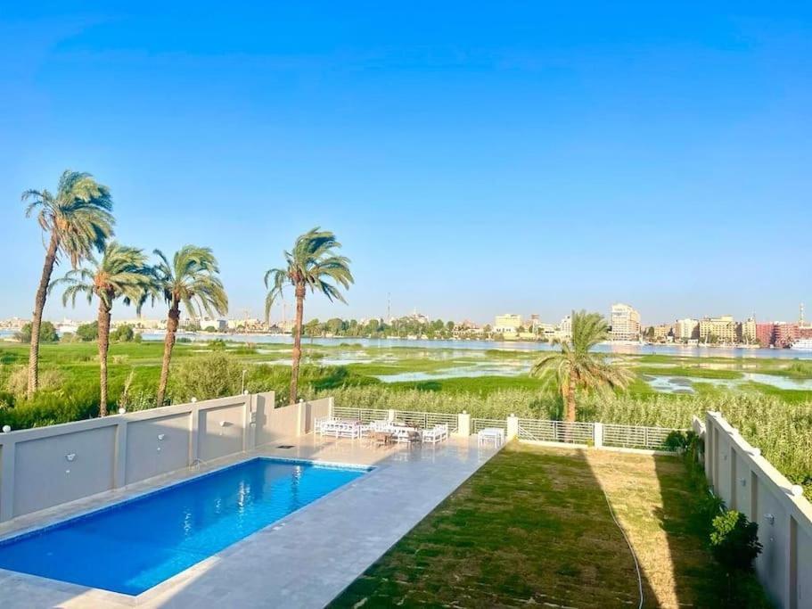 לוקסור Royal Nile Villa - Nile View Apartment 1 מראה חיצוני תמונה