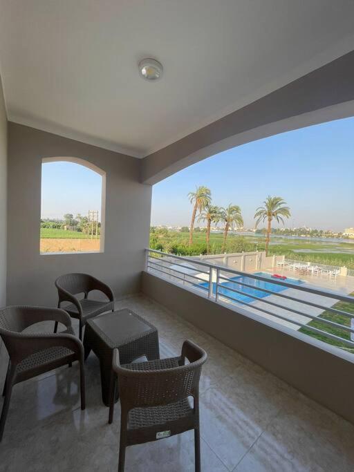 לוקסור Royal Nile Villa - Nile View Apartment 1 מראה חיצוני תמונה